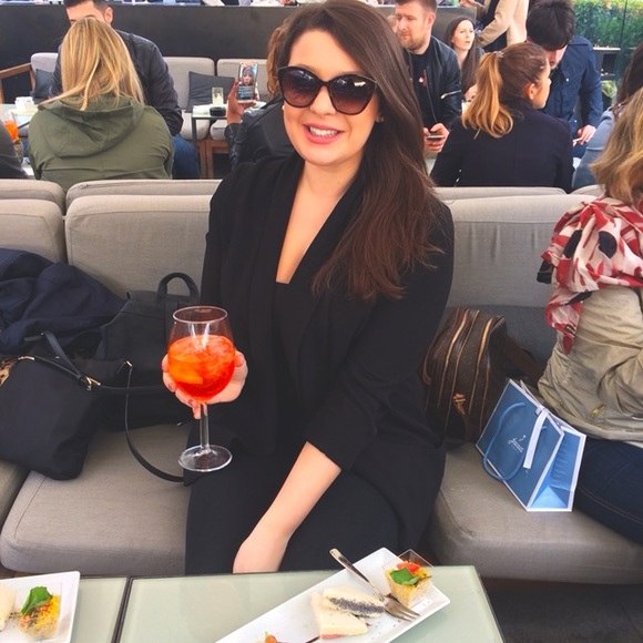 Meet your posher - Picture 1 of 1